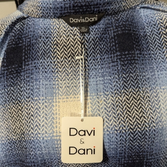 DAVI & DANI Blue/White Chevron Plaid Long Jacket/Duster Shacket - Picture 10 of 12